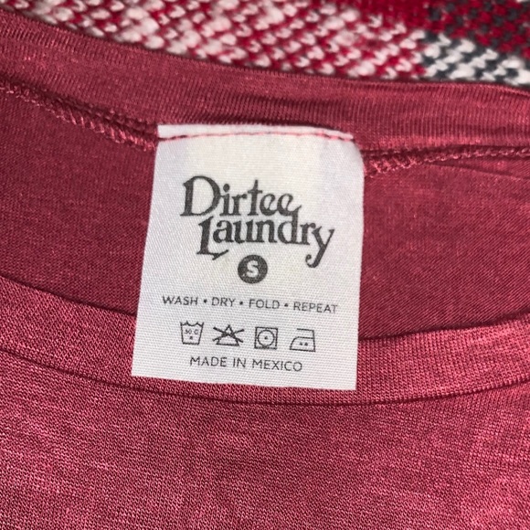 ‘Happy’ front tie tee - Picture 3 of 3